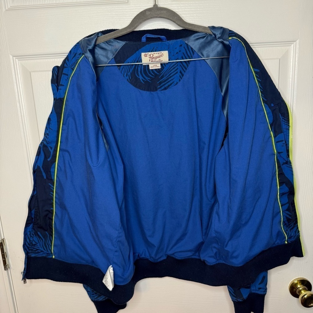 Original Penguin Blue bomber jacket with Floral Tropical Pattern Size Large GUC - Picture 8 of 8